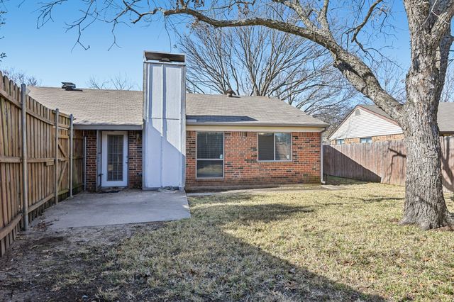 1318 Oak Run Drive, Duncanville, TX 75137