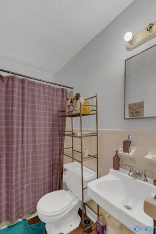 2706 Cave Avenue NW, Huntsville, AL 35810