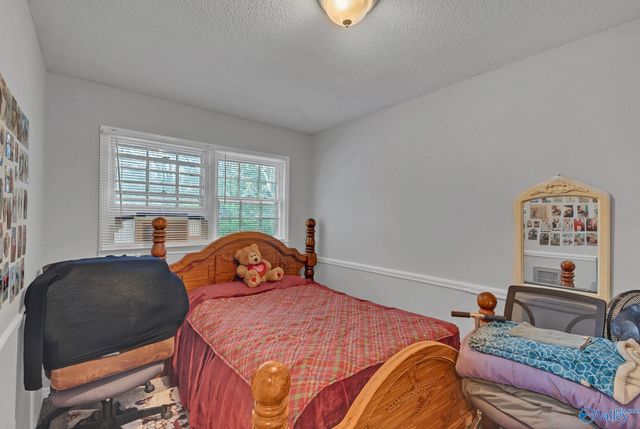 2706 Cave Avenue NW, Huntsville, AL 35810