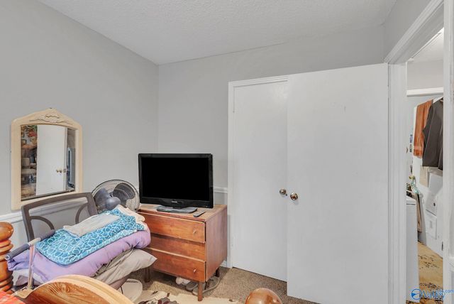 2706 Cave Avenue NW, Huntsville, AL 35810