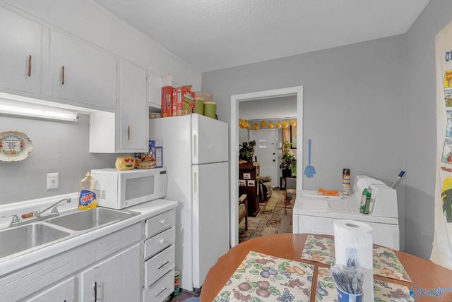 2706 Cave Avenue NW, Huntsville, AL 35810