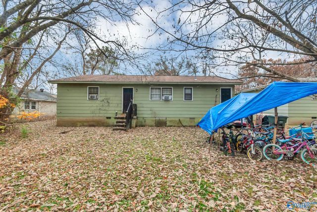 2706 Cave Avenue NW, Huntsville, AL 35810