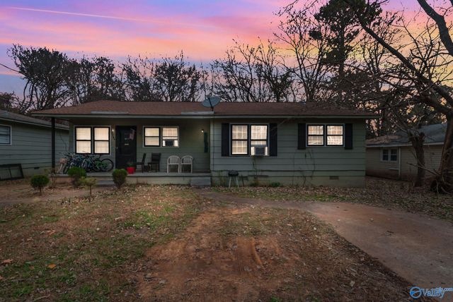 2706 Cave Avenue NW, Huntsville, AL 35810