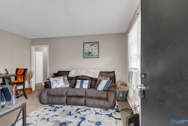 2706 Cave Avenue NW, Huntsville, AL 35810