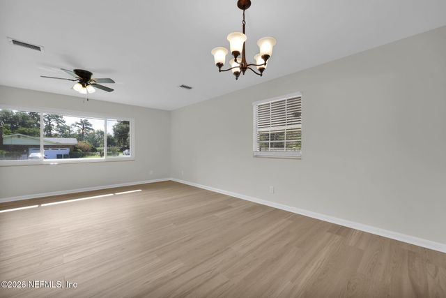8544 SANCHEZ Road, Jacksonville, FL 32217
