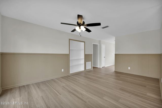 8544 SANCHEZ Road, Jacksonville, FL 32217