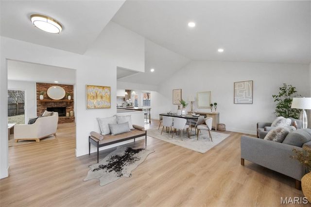 170 Saddleford Drive, Chesterfield, MO 63017