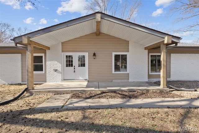 170 Saddleford Drive, Chesterfield, MO 63017