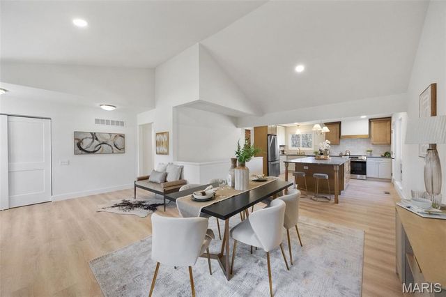 170 Saddleford Drive, Chesterfield, MO 63017