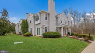 211 MEWS DR #211, Sellersville, PA 18960