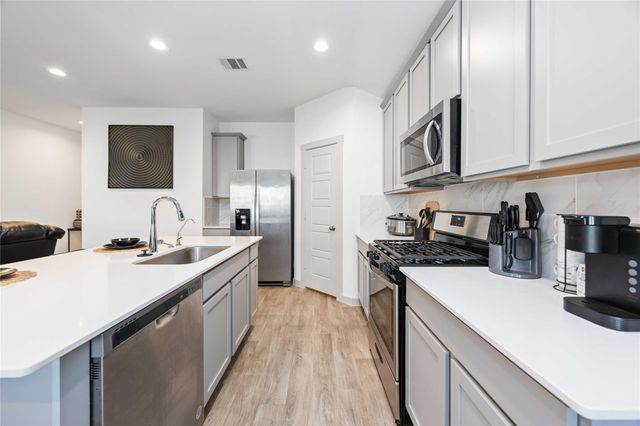 7826 Cattleman Valley Drive, Rosharon, TX 77583