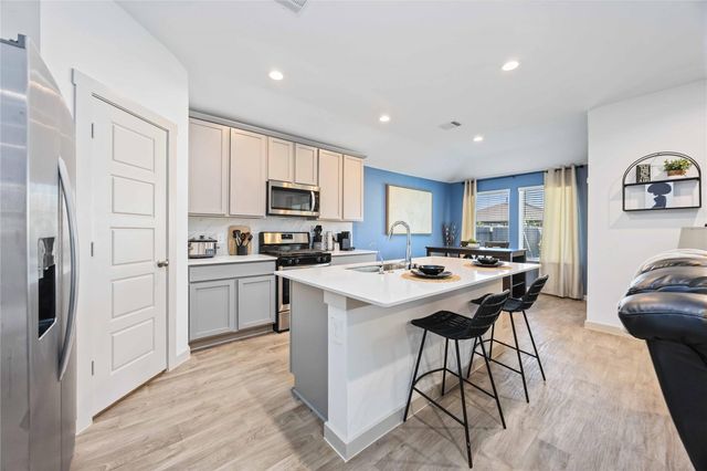 7826 Cattleman Valley Drive, Rosharon, TX 77583