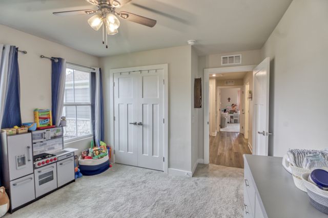 430 Saddleview Dr, White House, TN 37188