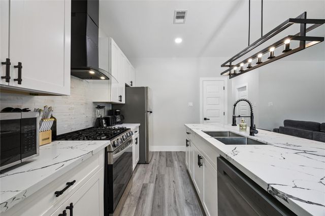 3614 Jipsie Lane A, Houston, TX 77051