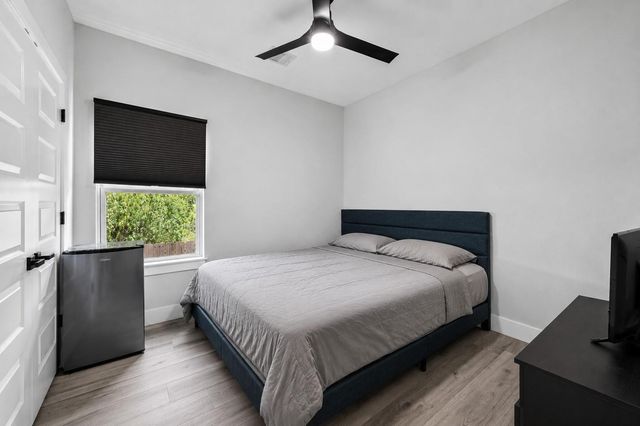 3614 Jipsie Lane A, Houston, TX 77051