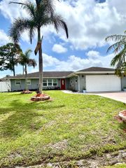 650 SW Todd Avenue, Port St. Lucie, FL 34983