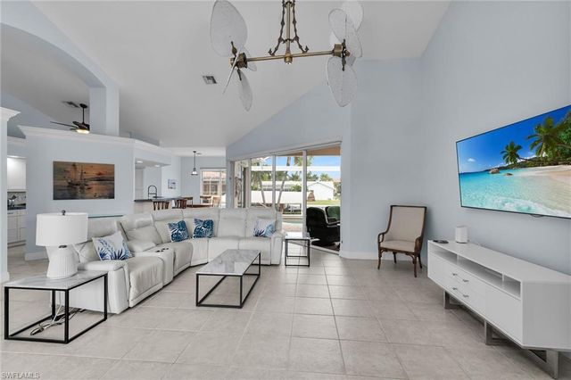 778 Bluebonnet CT, Marco Island, FL 34145