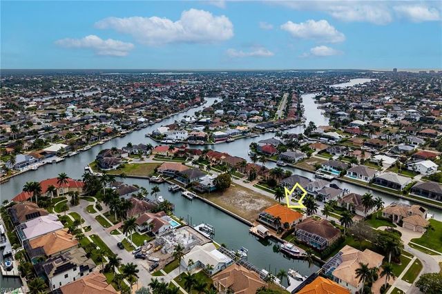 778 Bluebonnet CT, Marco Island, FL 34145