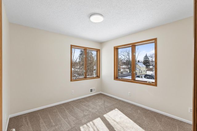 523 49th Avenue N, Minneapolis, MN 55430