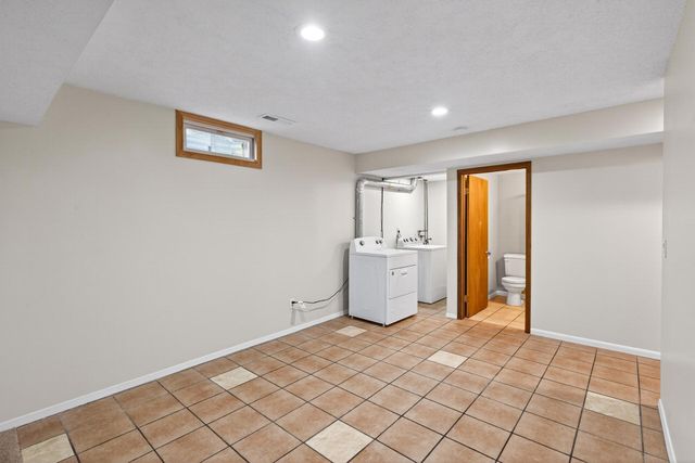 523 49th Avenue N, Minneapolis, MN 55430