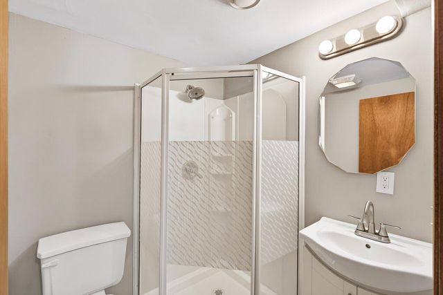 523 49th Avenue N, Minneapolis, MN 55430