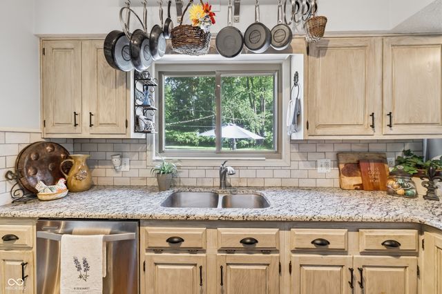 960 W 58th Street, Indianapolis, IN 46228