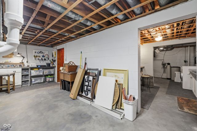 960 W 58th Street, Indianapolis, IN 46228