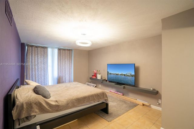 2101 Atlantic Shores Boulevard 120, Hallandale Beach, FL 33009