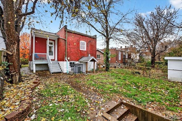 3840 S Compton Avenue, St Louis, MO 63118