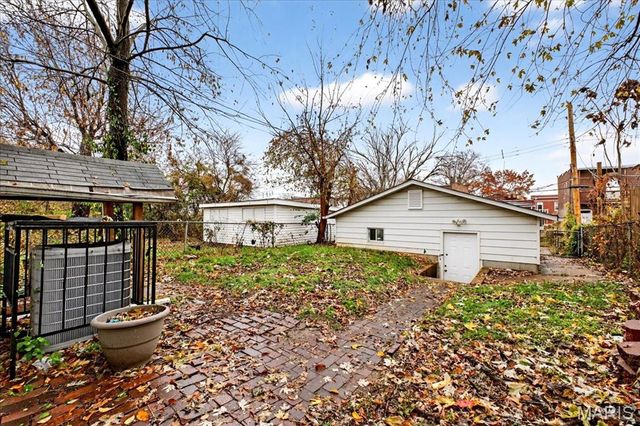 3840 S Compton Avenue, St Louis, MO 63118