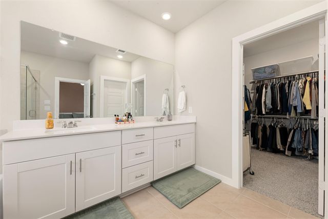 3104 Valley Peak Drive, Houston, TX 77063