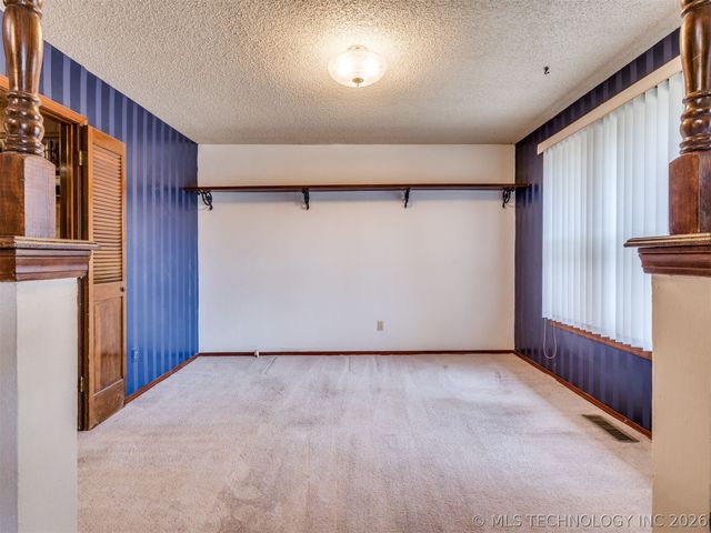 8949 E 60TH Street, Tulsa, OK 74145