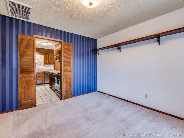 8949 E 60TH Street, Tulsa, OK 74145