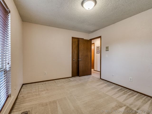 8949 E 60TH Street, Tulsa, OK 74145