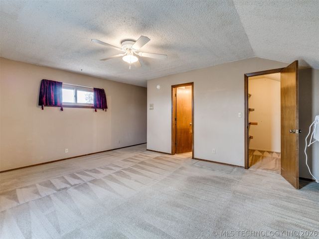 8949 E 60TH Street, Tulsa, OK 74145