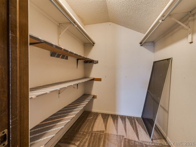 8949 E 60TH Street, Tulsa, OK 74145