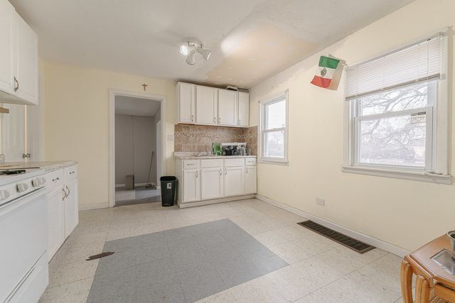 2629 Broadway Street, Blue Island, IL 60406