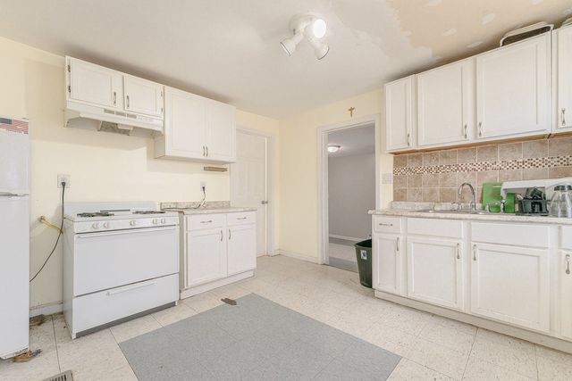 2629 Broadway Street, Blue Island, IL 60406