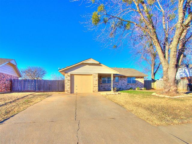 1621 NE 6th Terrace, Moore, OK 73160