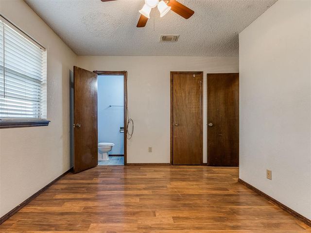 1621 NE 6th Terrace, Moore, OK 73160