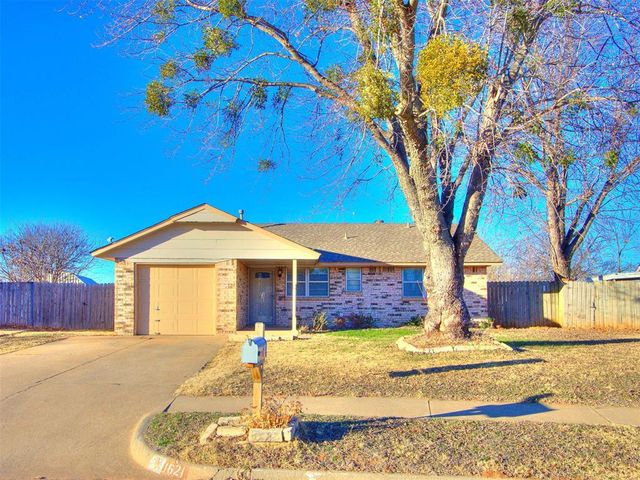 1621 NE 6th Terrace, Moore, OK 73160