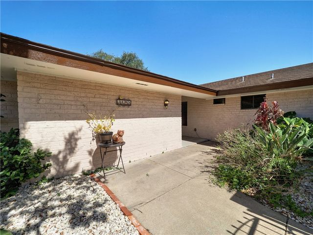 5405 Whitemarsh Dr, Corpus Christi, TX 78413