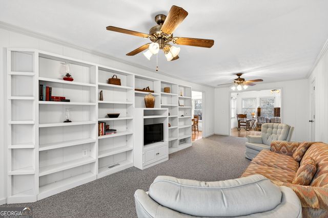 537 Angie Way SW, Lilburn, GA 30047