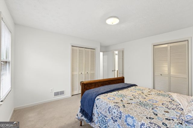 537 Angie Way SW, Lilburn, GA 30047