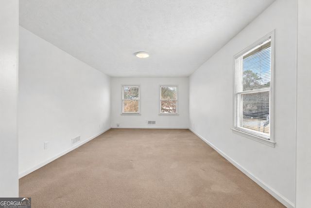 537 Angie Way SW, Lilburn, GA 30047