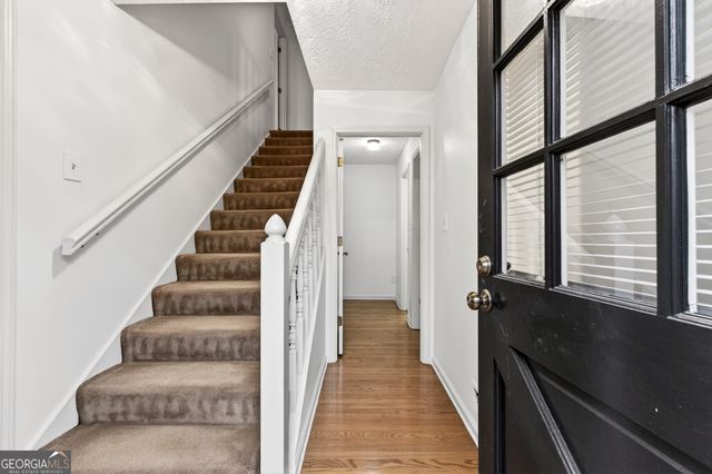 537 Angie Way SW, Lilburn, GA 30047