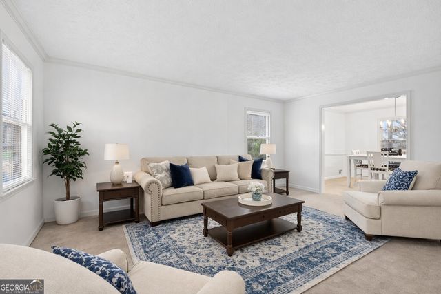 537 Angie Way SW, Lilburn, GA 30047