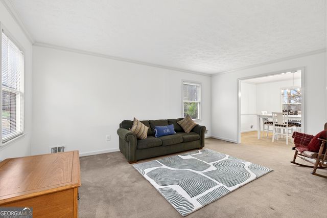 537 Angie Way SW, Lilburn, GA 30047