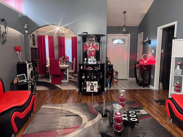 4005 LONG CREEK RD, Memphis, TN 38125