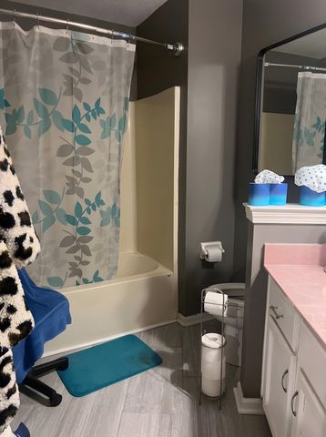 4005 LONG CREEK RD, Memphis, TN 38125